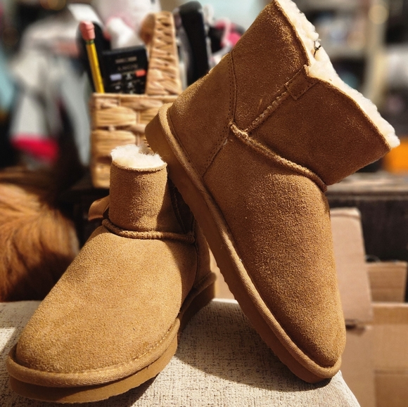 Paw by BEARPAW Amelia Boot Wool Liner, Bow In Hickory Size 8 NWOT - Picture 9 of 9